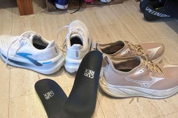 orthopädische Maßeinlage mit Laufschuhen
